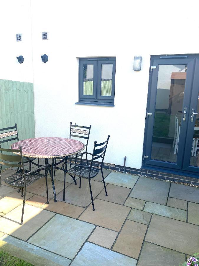 Lovely 2 Bedroom, 2 Bathroom House With Parking. Plymouth Exteriör bild