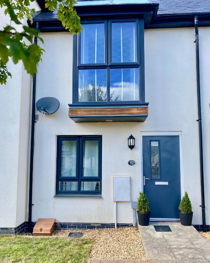 Lovely 2 Bedroom, 2 Bathroom House With Parking. Plymouth Exteriör bild