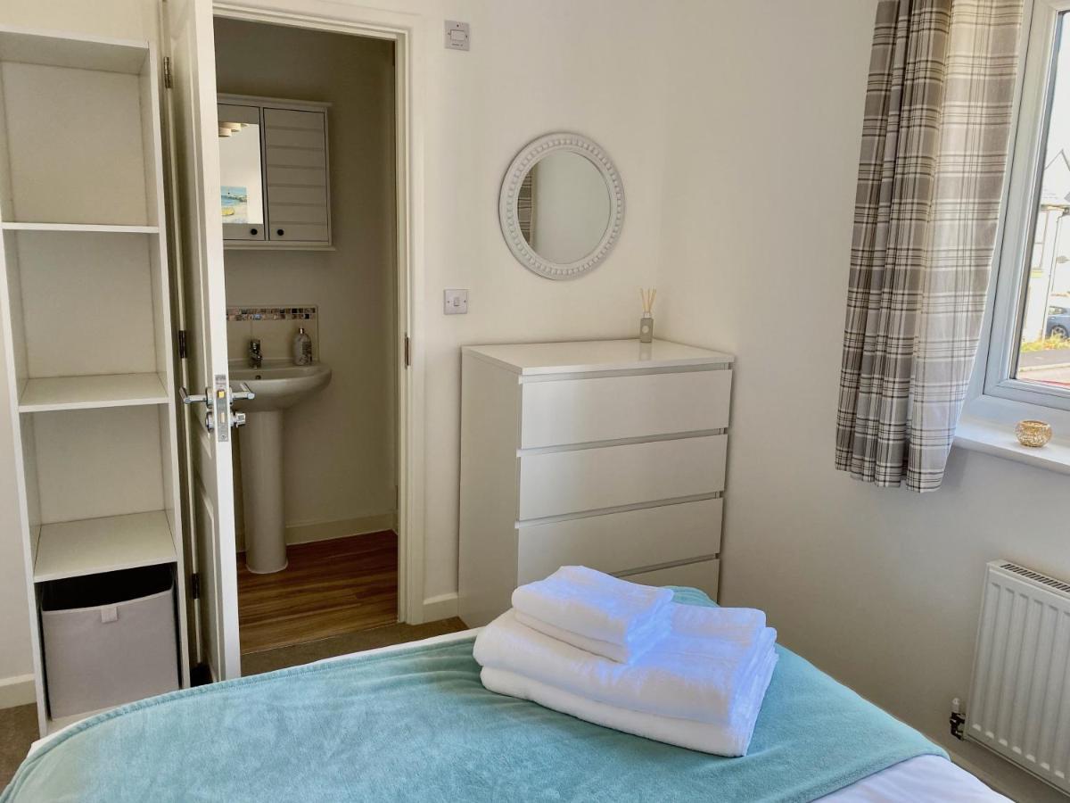 Lovely 2 Bedroom, 2 Bathroom House With Parking. Plymouth Exteriör bild