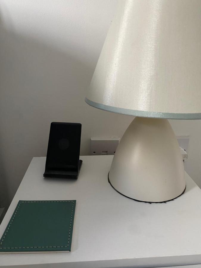 Lovely 2 Bedroom, 2 Bathroom House With Parking. Plymouth Exteriör bild